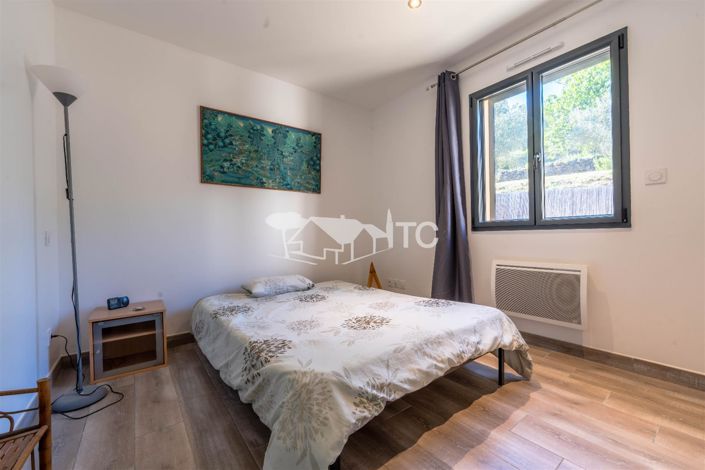 Image No.23-4 Bed House for sale