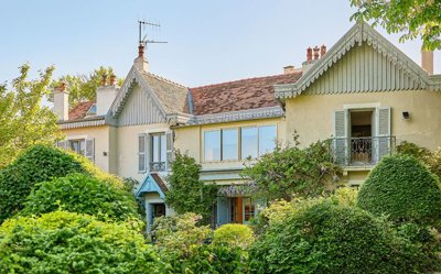 1 - Besançon, Property