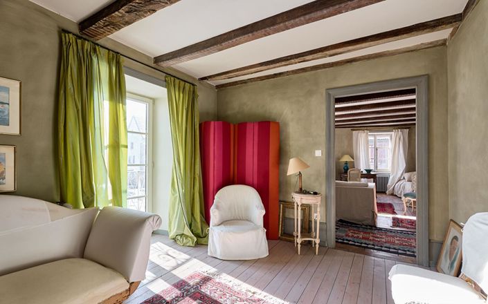 Image No.10-5 Bed House for sale