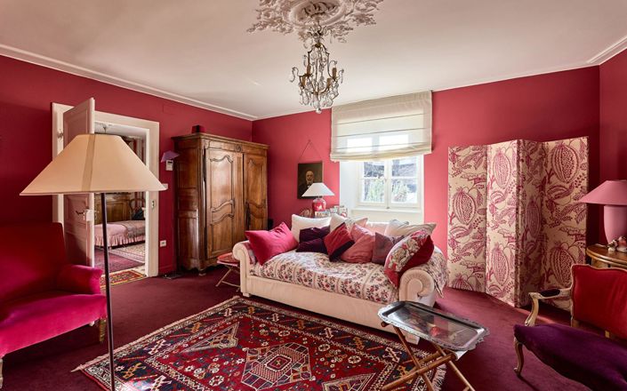 Image No.6-5 Bed House for sale