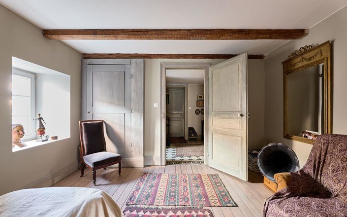 Image No.8-5 Bed House for sale