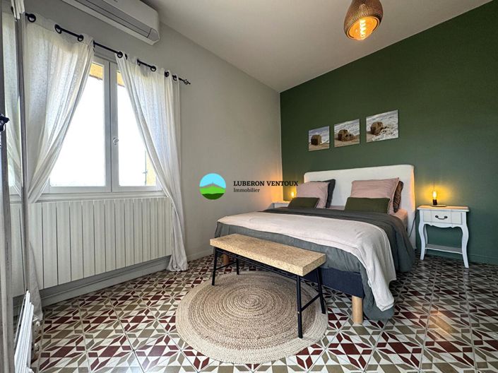 Image No.7-7 Bed House for sale