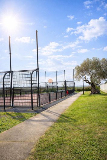 Image No.10-1 Bed House for sale