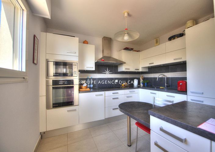 Image No.6-3 Bed Apartment for sale