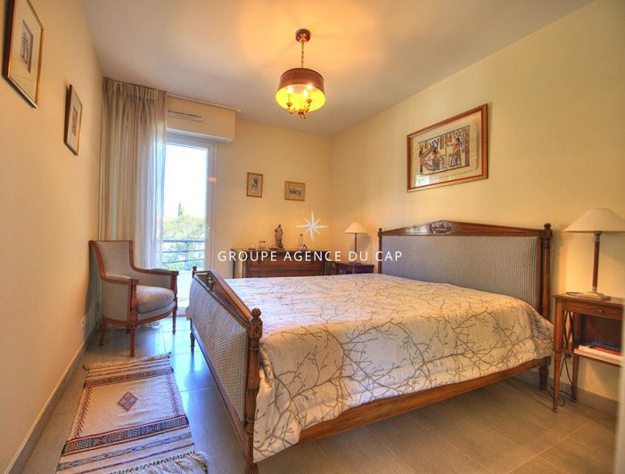 Image No.9-3 Bed Apartment for sale