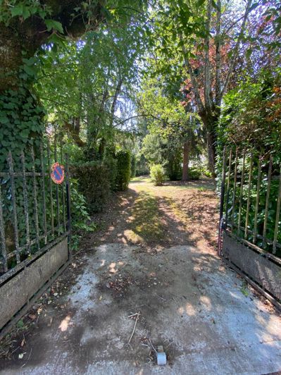 Image No.6-House for sale