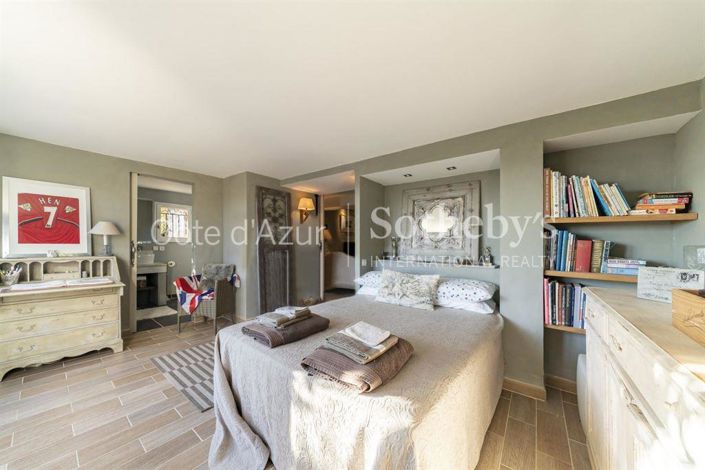 Image No.9-4 Bed Property for sale