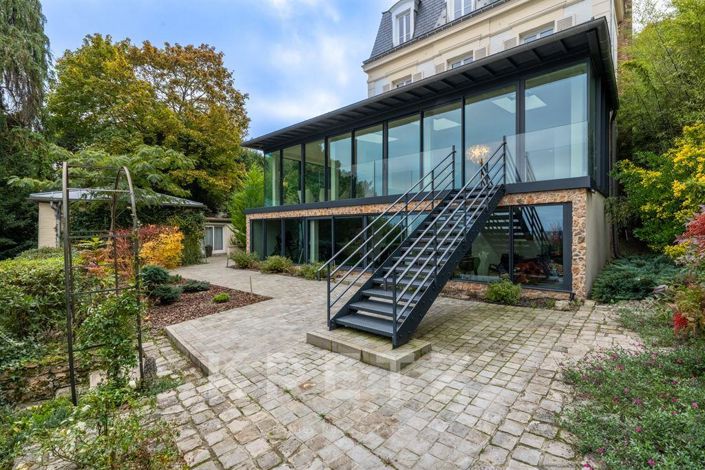 Image No.4-7 Bed House for sale