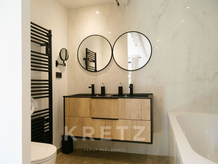 Image No.14-6 Bed House for sale