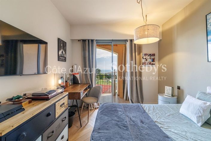 Image No.10-4 Bed Apartment for sale