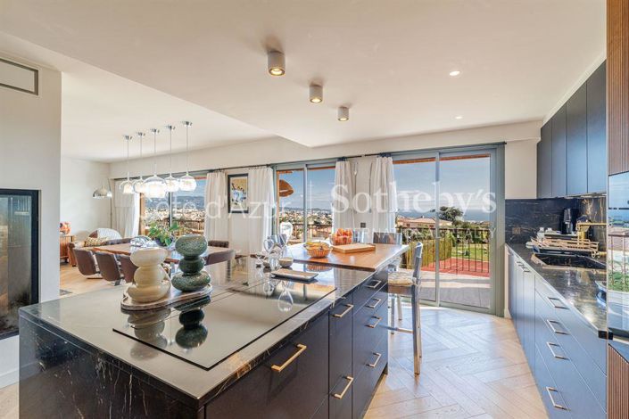 Image No.11-4 Bed Apartment for sale