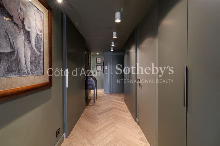 Image No.15-4 Bed Apartment for sale