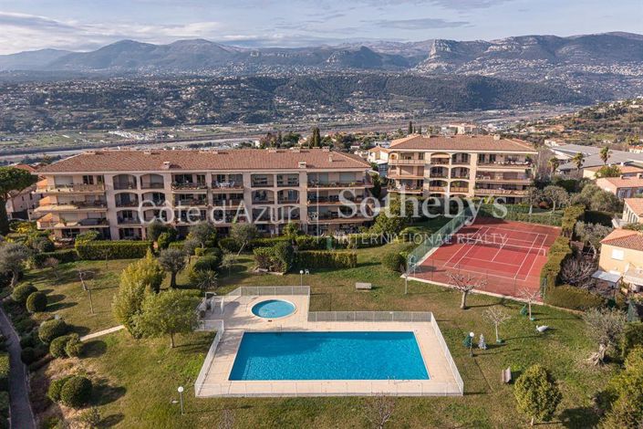 Image No.20-4 Bed Apartment for sale