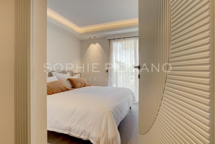 Image No.10-3 Bed Apartment for sale