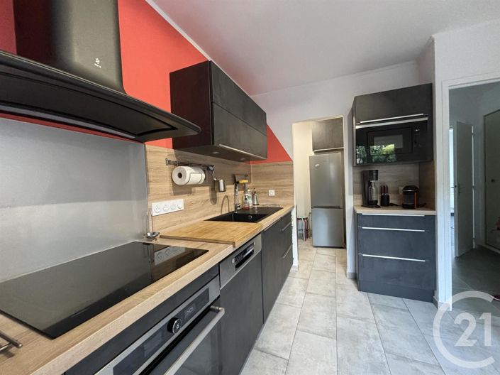 Image No.10-5 Bed House for sale