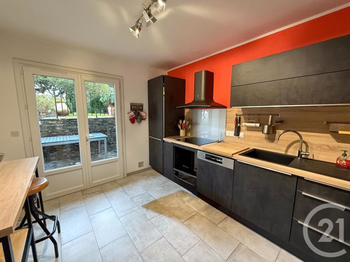 Image No.9-5 Bed House for sale