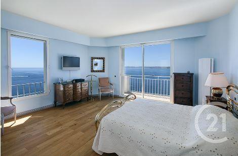 Image No.8-6 Bed House for sale