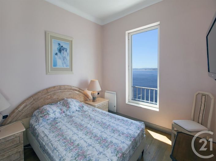 Image No.9-6 Bed House for sale