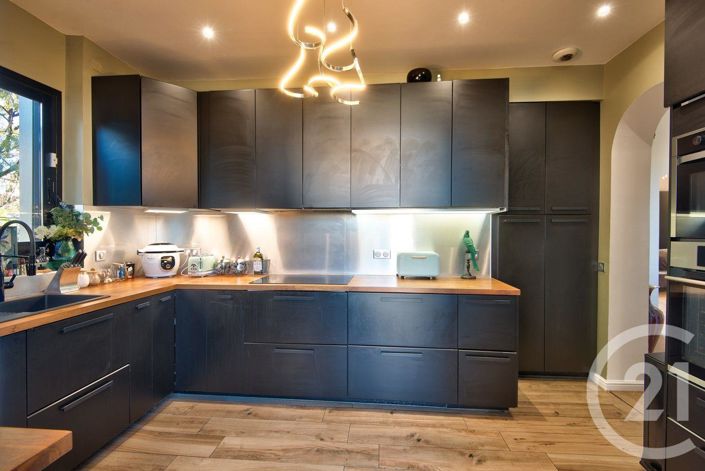 Image No.10-4 Bed House for sale