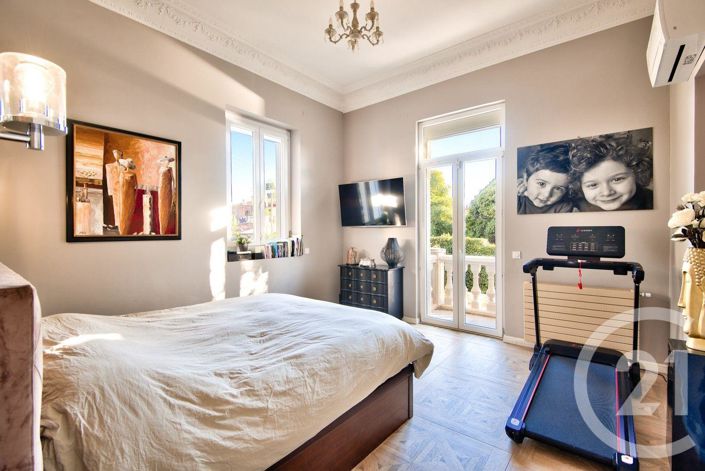 Image No.14-4 Bed House for sale