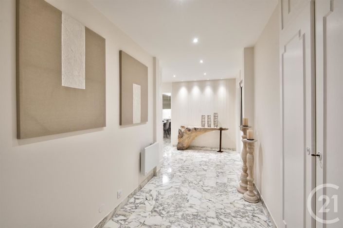 Image No.9-3 Bed Apartment for sale