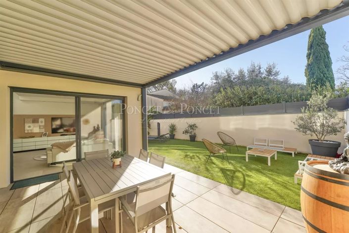 Image No.11-4 Bed House for sale