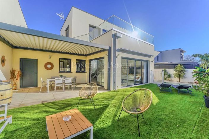 Image No.2-House for sale