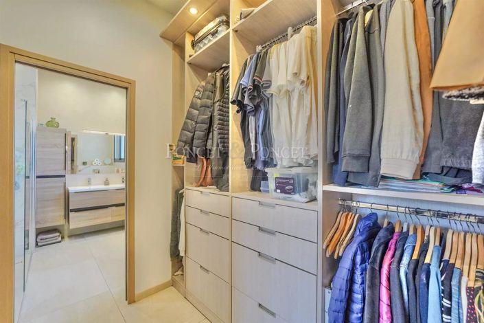 Image No.20-House for sale