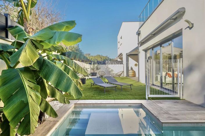 Image No.3-4 Bed House for sale