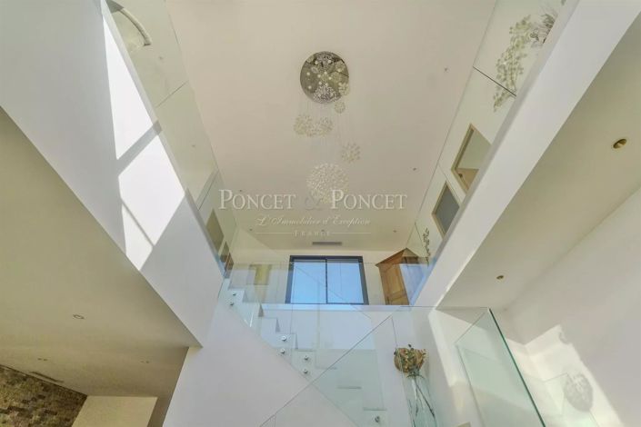 Image No.7-4 Bed House for sale