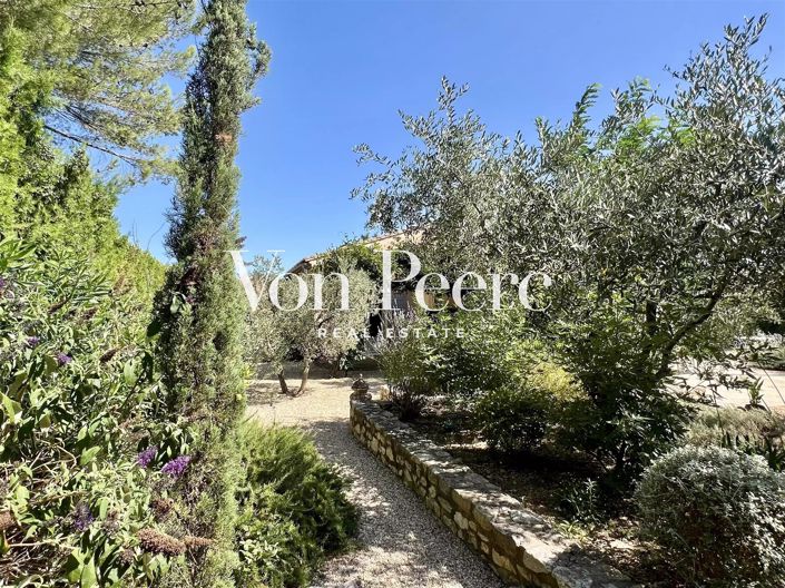 Image No.2-4 Bed House for sale