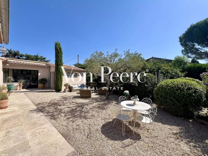 Image No.8-4 Bed House for sale