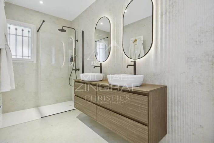 Image No.10-4 Bed House for sale