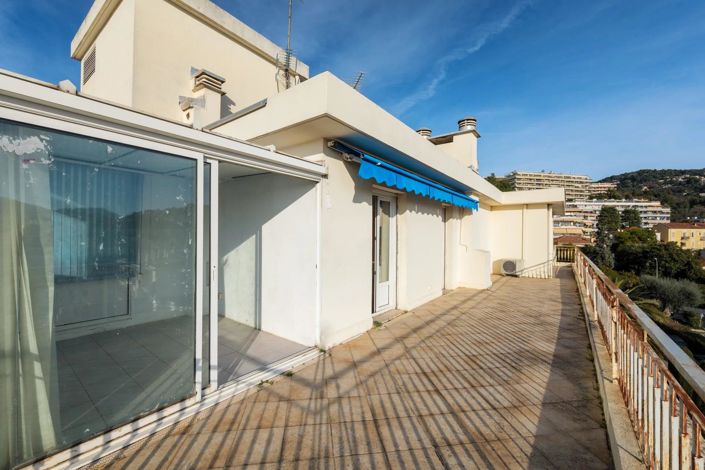 Image No.2-Appartement de 1 chambre à vendre à Nice