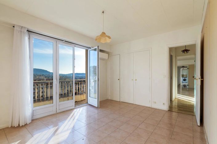 Image No.9-1 Bed Apartment for sale