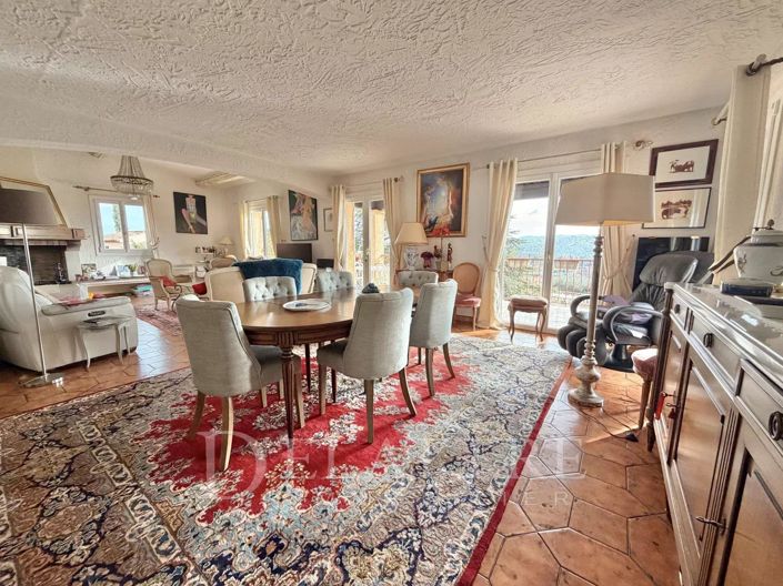 Image No.5-Maison de 5 chambres à vendre à Peymeinade