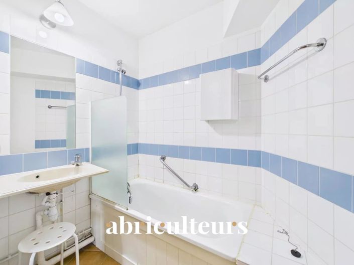 Image No.5-Apartment for sale