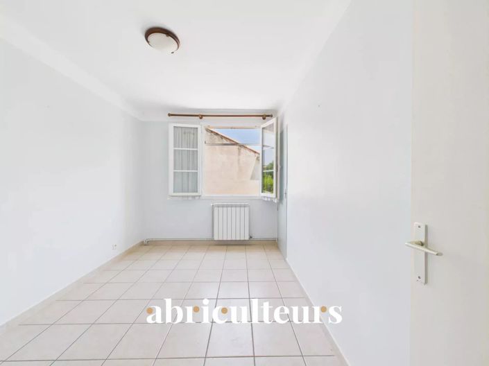 Image No.17-2 Bed House for sale