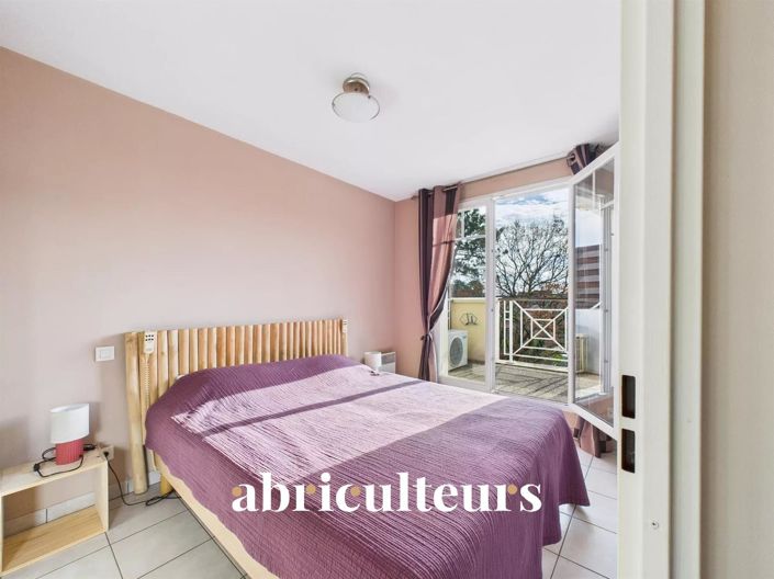 Image No.10-3 Bed Apartment for sale