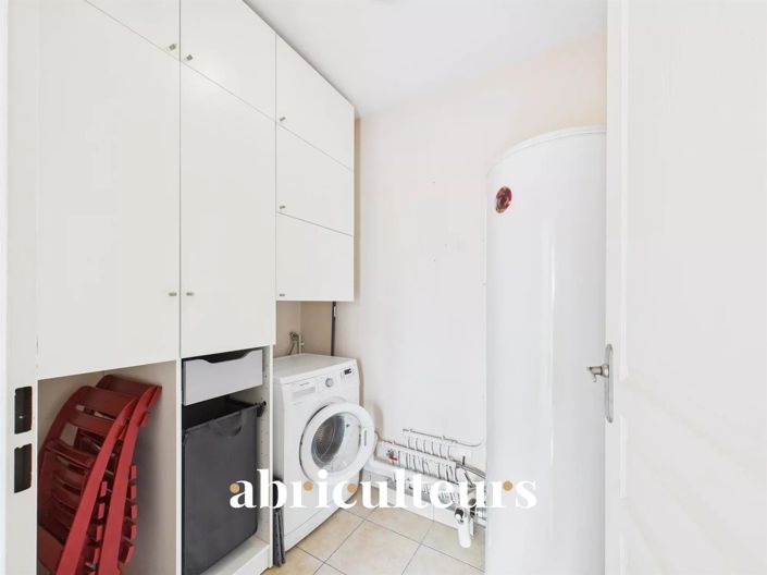 Image No.9-3 Bed Apartment for sale