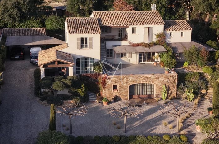 Image No.30-4 Bed House for sale