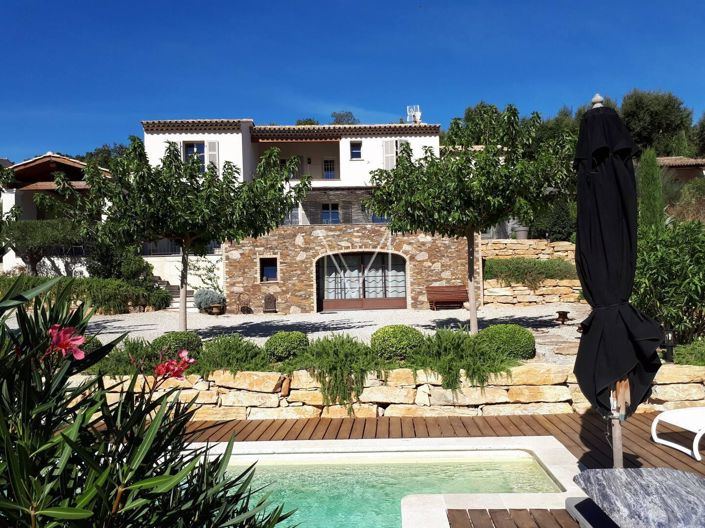 Image No.6-4 Bed House for sale