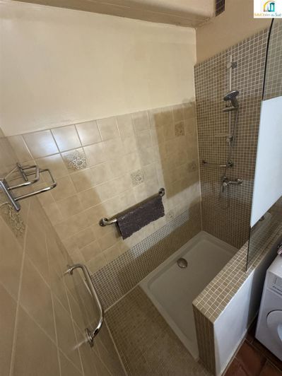 Image No.9-5 Bed House for sale