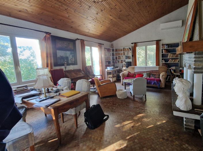 Image No.2-3 Bed House for sale