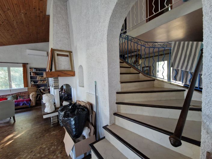 Image No.6-3 Bed House for sale