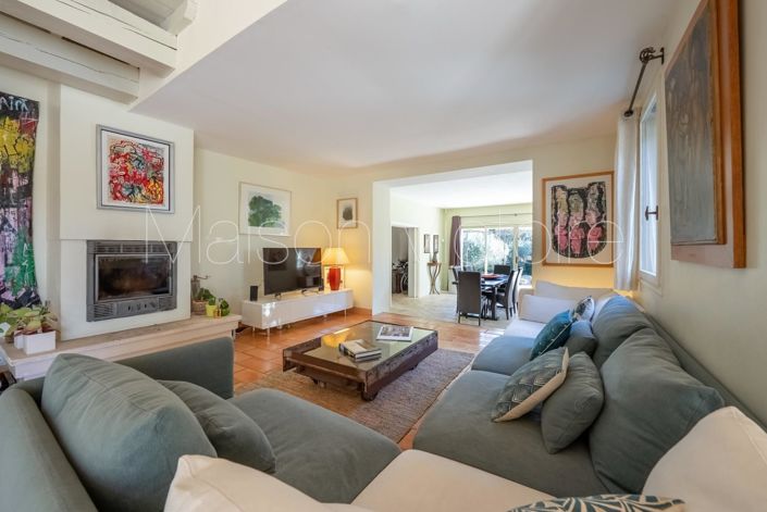 Image No.16-4 Bed House for sale