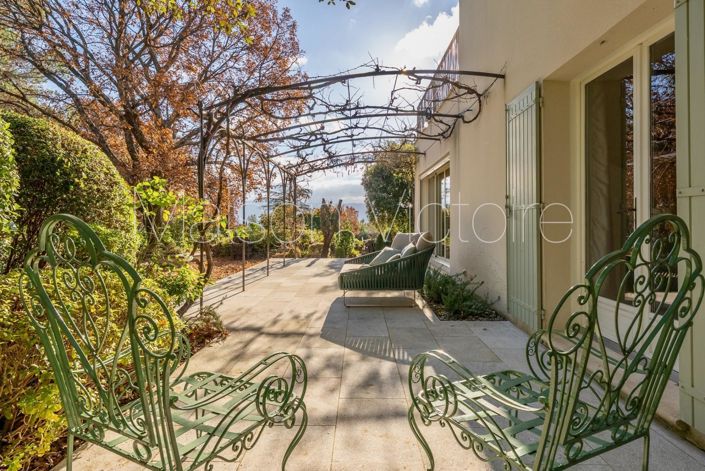 Image No.2-4 Bed House for sale