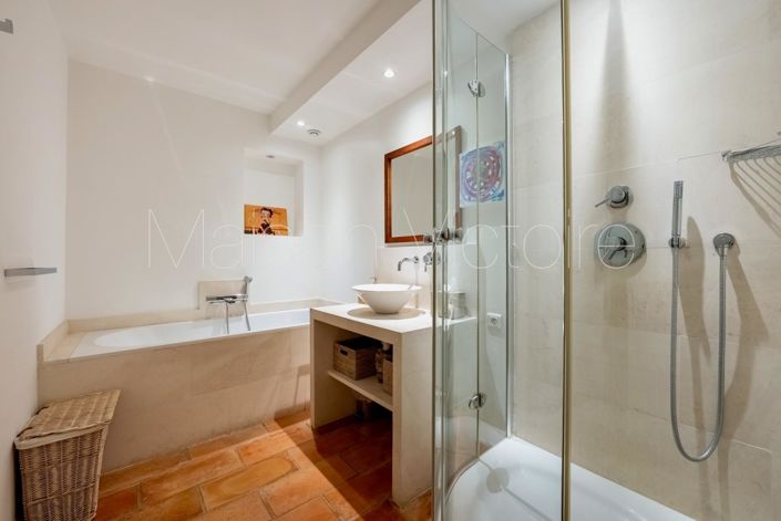 Image No.22-4 Bed House for sale