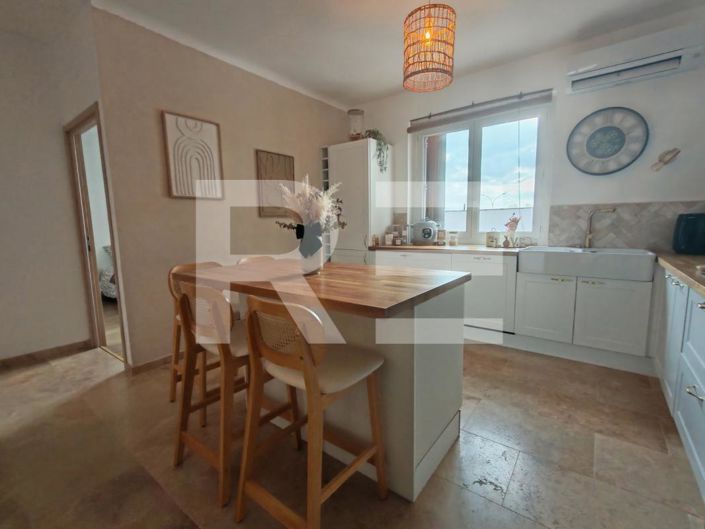 Image No.2-3 Bed House for sale