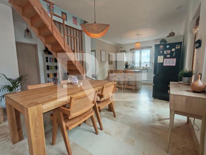 Image No.3-3 Bed House for sale